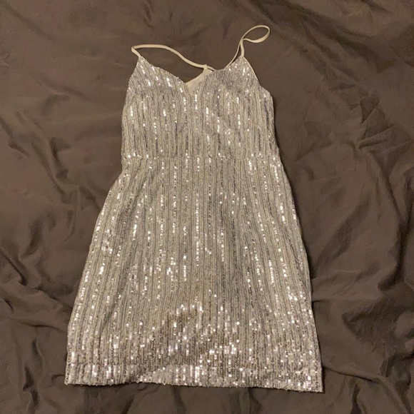 Shiny dress - Picture 1 of 3